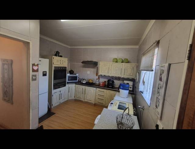 2 BEDROOM PROPERTY TO RENT IN SASOLBURG